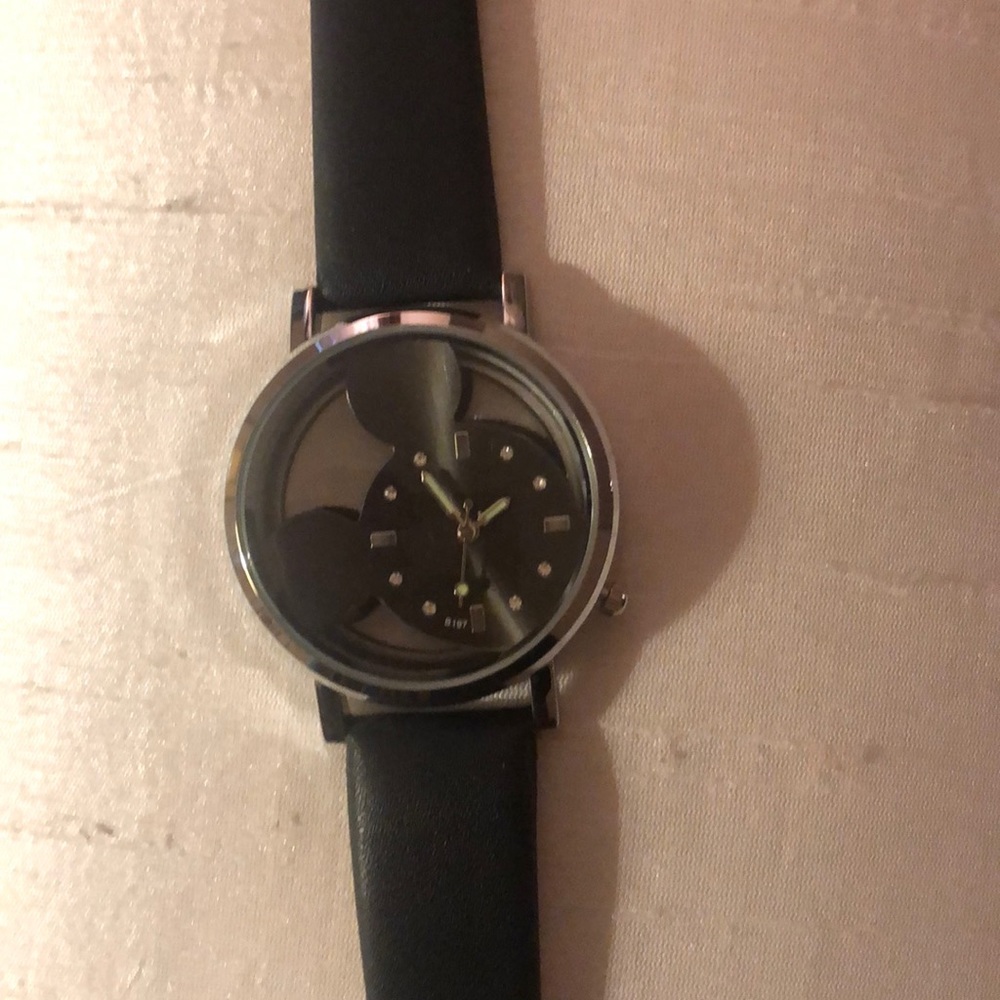 Adult Mickey Mouse Watch. Adjustable Band Black